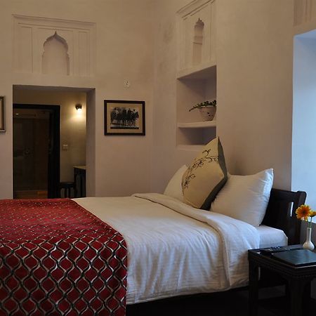 Chandra Mahal Haveli Luhāru Exteriör bild