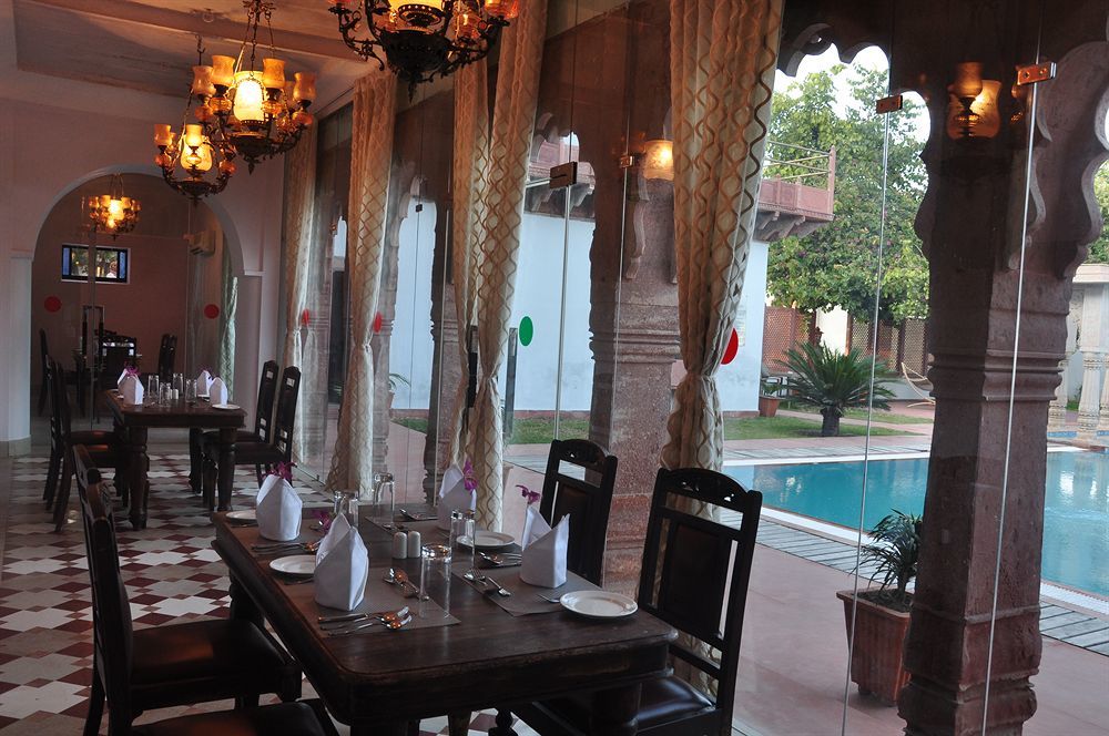 Chandra Mahal Haveli Luhāru Exteriör bild